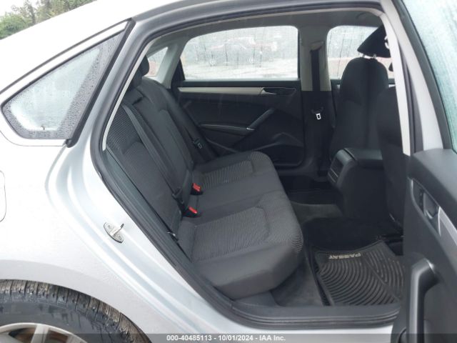 1VWAT7A38GC023044 Volkswagen Passat 1.8t S
