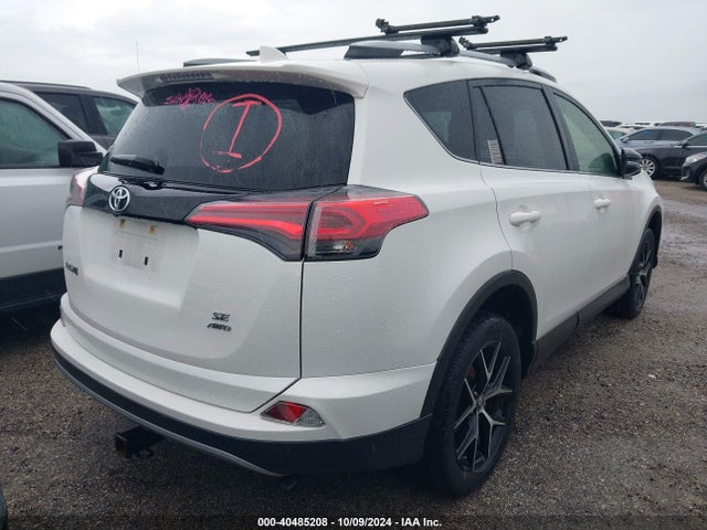 Toyota RAV4 SE 2017 JTMJFREV8HD219580 Image 4