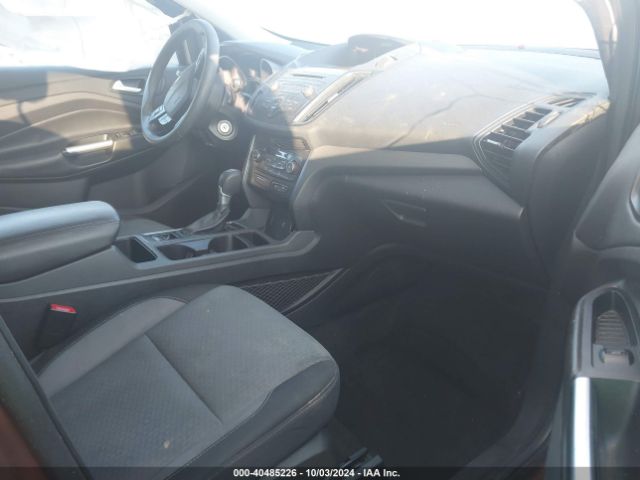 1FMCU0GD6HUF04918 Ford ESCAPE SE