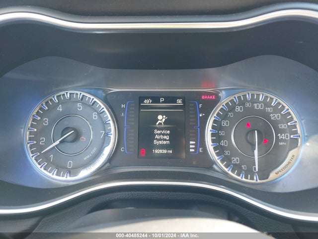 Chrysler 200 Limited 2015 1C3CCCAB5FN660248 Image 7