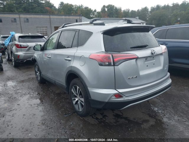 JTMRFREVXJD234817 Toyota Rav4 Xle