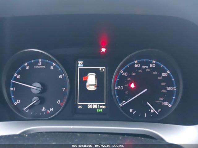 JTMRFREVXJD234817 Toyota Rav4 Xle