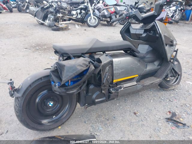 2022 BMW CE 04 WB10C5302N6F92599 Photo 3