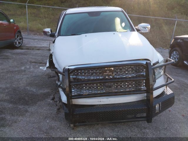 1C6RR6NT8JS200219 RAM 1500 Laramie  4x2 5'7 Box