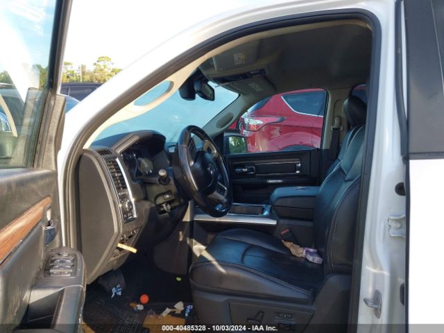 1C6RR6NT8JS200219 RAM 1500 Laramie  4x2 5'7 Box