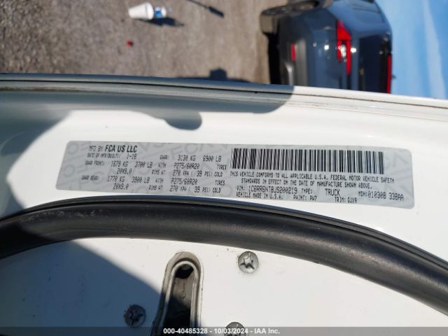 1C6RR6NT8JS200219 RAM 1500 Laramie  4x2 5'7 Box
