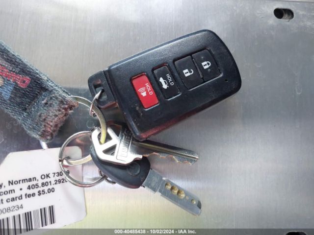 5YFBURHE6JP750396 Toyota Corolla Xle