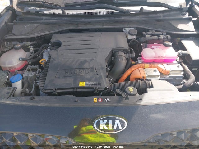 KNDCB3LC2M5469226 KIA NIRO LX
