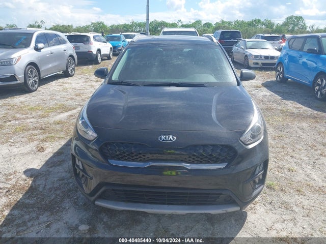 KNDCB3LC2M5469226 KIA NIRO LX