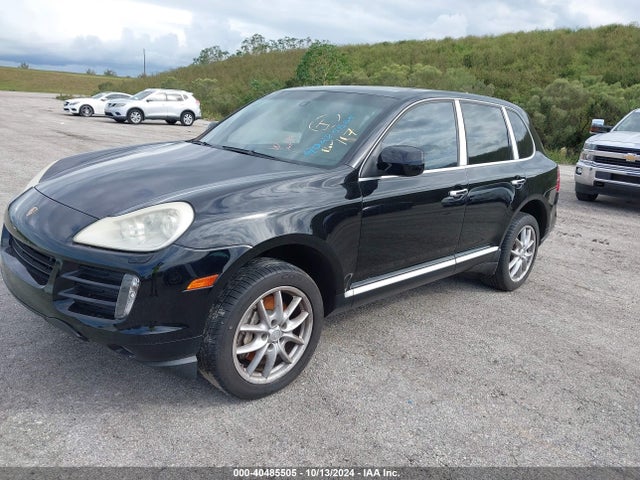2010 PORSCHE CAYENNE WP1AB2AP2ALA50676 Photo 1