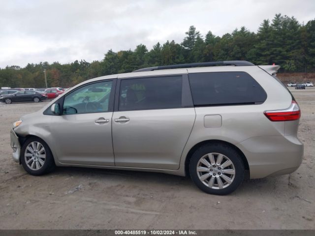5TDDZ3DC7HS184567 Toyota Sienna Xle 7 Passenger