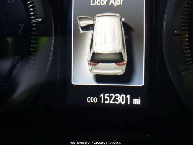 5TDDZ3DC7HS184567 Toyota Sienna Xle 7 Passenger