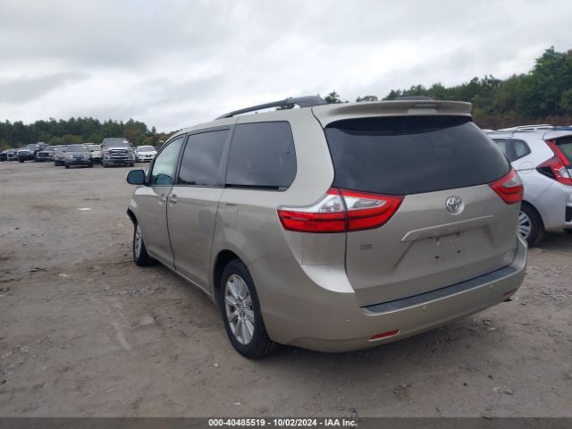 5TDDZ3DC7HS184567 Toyota Sienna Xle 7 Passenger