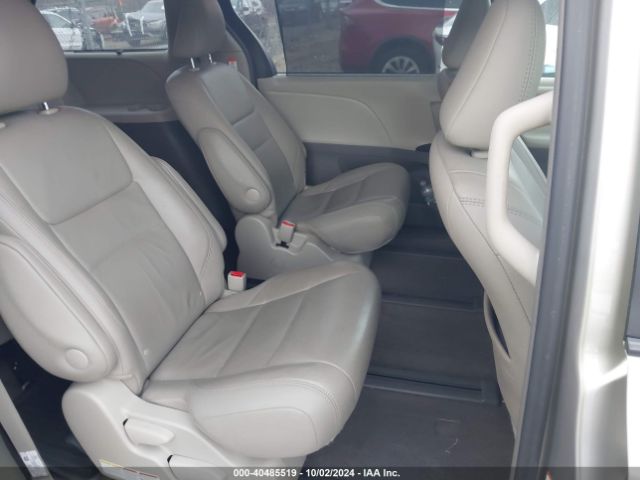 5TDDZ3DC7HS184567 Toyota Sienna Xle 7 Passenger