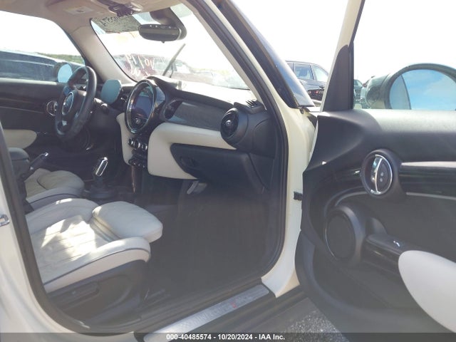 2022 MINI HARDTOP WMW53DK02N2S30343 Photo 4