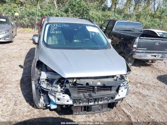 1FMCU0GD6JUD06829 Ford ESCAPE SE