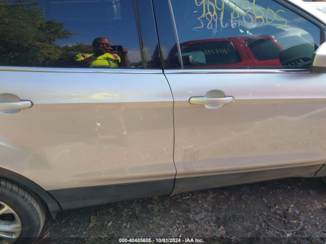 1FMCU0GD6JUD06829 Ford ESCAPE SE