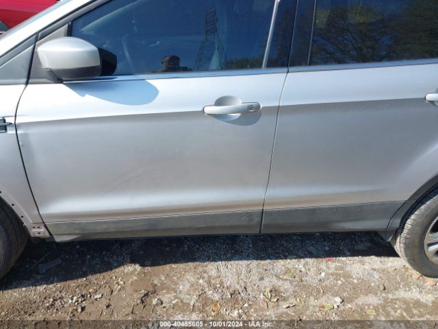 1FMCU0GD6JUD06829 Ford ESCAPE SE