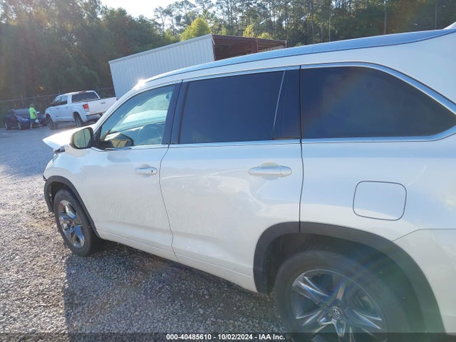 Toyota Highlander Limited Platinum 2018 5TDYZRFH5JS254909 Image 14