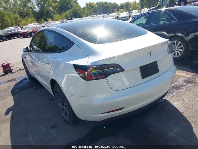 2023 TESLA MODEL 3 5YJ3E1EA4PF562095 Photo 2