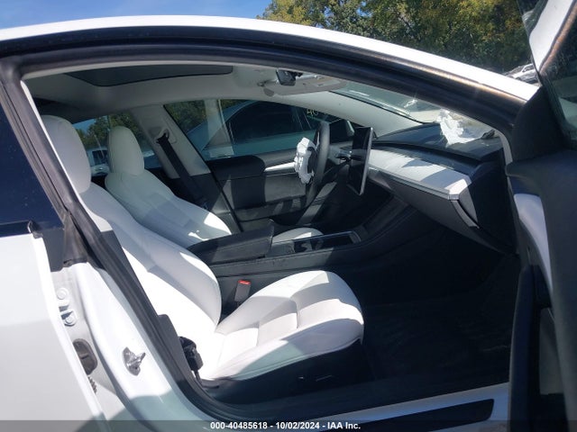 2023 TESLA MODEL 3 5YJ3E1EA4PF562095 Photo 4