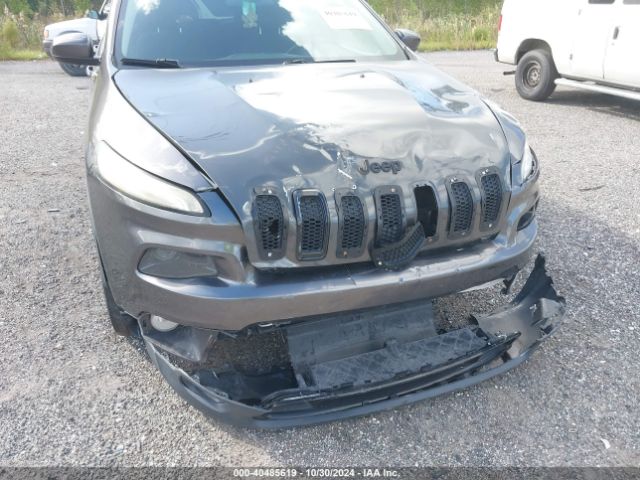 1C4PJLCB0FW722522 Jeep Cherokee Latitude Altitude