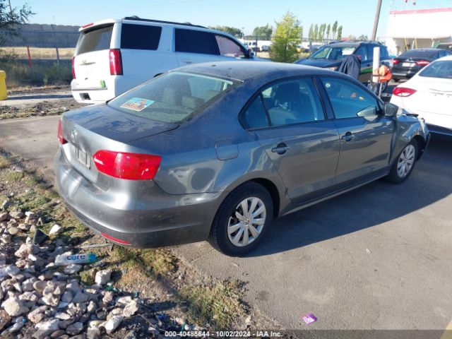 3VW2K7AJ7EM256477 Volkswagen Jetta 2.0l S