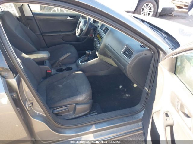 3VW2K7AJ7EM256477 Volkswagen Jetta 2.0l S