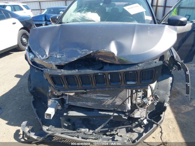 3C4NJCBB3LT147584 Jeep Compass Altitude Fwd