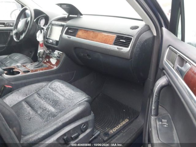 2014 VOLKSWAGEN TOUAREG WVGEP9BP0ED007705 Photo 4