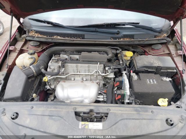 1C3CCCFB5FN726628 Chrysler 200 LX