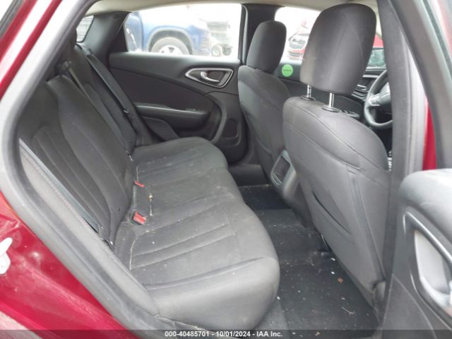 1C3CCCFB5FN726628 Chrysler 200 LX