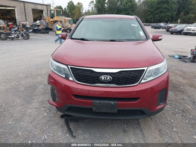 5XYKTCA6XFG644645 KIA SORENTO LX