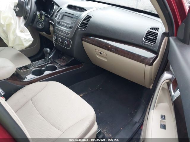 5XYKTCA6XFG644645 KIA SORENTO LX