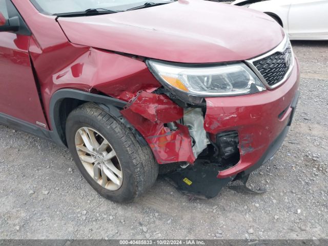 5XYKTCA6XFG644645 KIA SORENTO LX