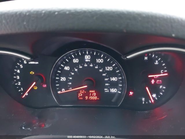 5XYKTCA6XFG644645 KIA SORENTO LX