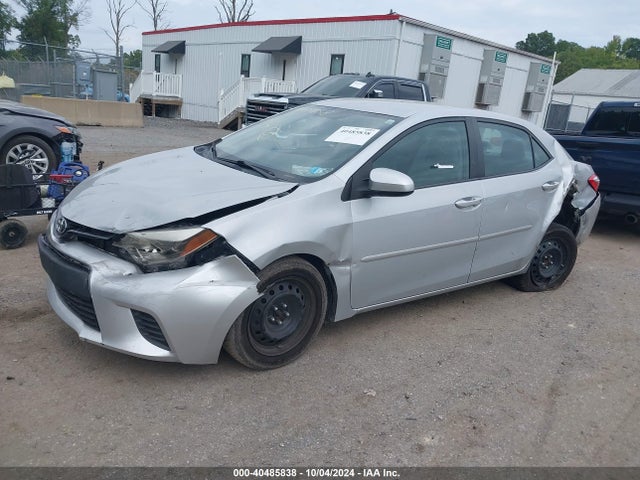Toyota COROLLA LE 2015 2T1BURHE7FC236225 Image 2