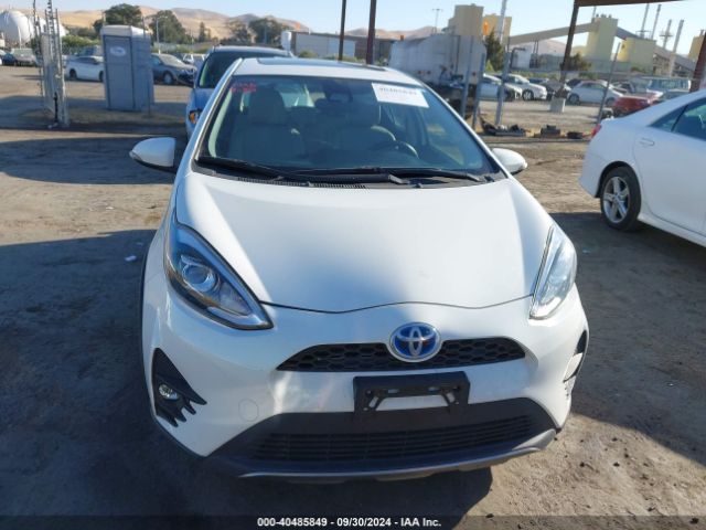 JTDKDTB31J1617232 Toyota Prius C Four