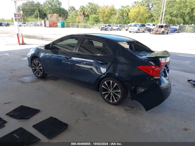 Toyota COROLLA SE 2018 5YFBURHE0JP747638 Image 3