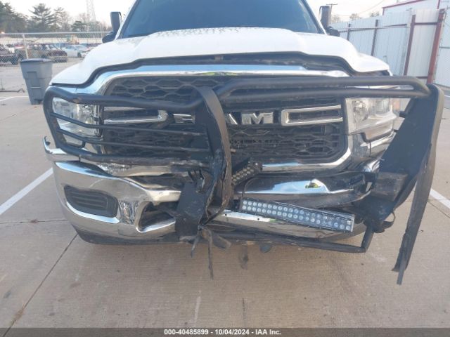 3C6UR5CJ2KG599384 RAM 2500 Tradesman  4x4 6'4 Box
