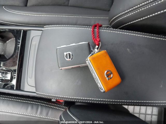 2021 VOLVO XC40 YV4162UM5M2459379 Photo 10