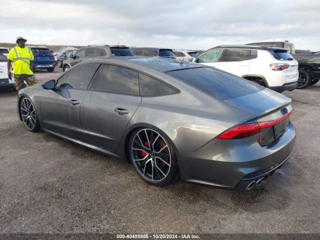 2021 AUDI S7 SPORTBACK WAUSFBF26MN062732 Photo 2