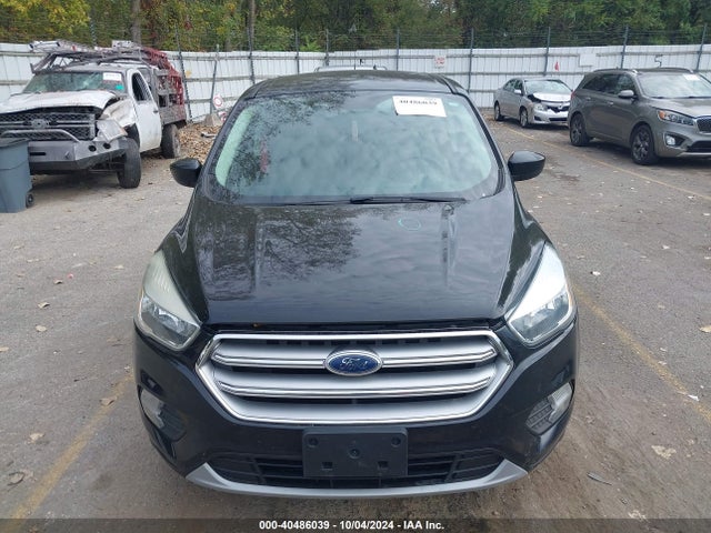 1FMCU9GD0HUC25355 Ford ESCAPE SE