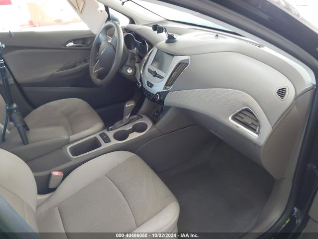 1G1BC5SMXH7199261 Chevrolet Cruze Ls Auto