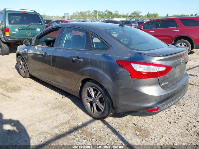 Ford FOCUS SE 2014 1FADP3F2XEL228218 Image 3