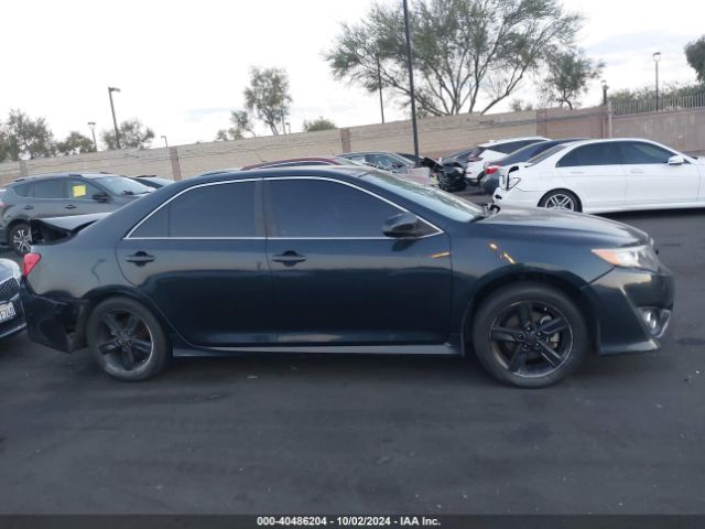 4T1BF1FK1EU418326 Toyota CAMRY SE