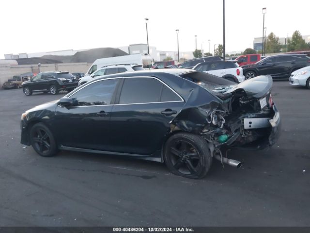 4T1BF1FK1EU418326 Toyota CAMRY SE