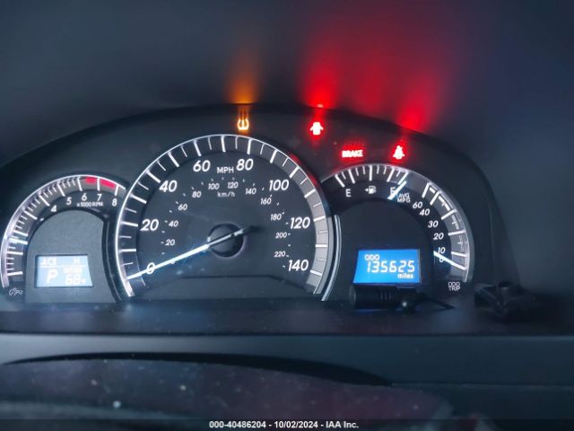 4T1BF1FK1EU418326 Toyota CAMRY SE