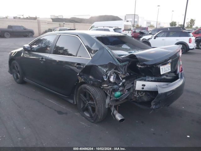 4T1BF1FK1EU418326 Toyota CAMRY SE