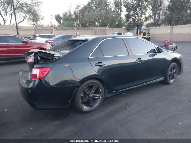 4T1BF1FK1EU418326 Toyota CAMRY SE